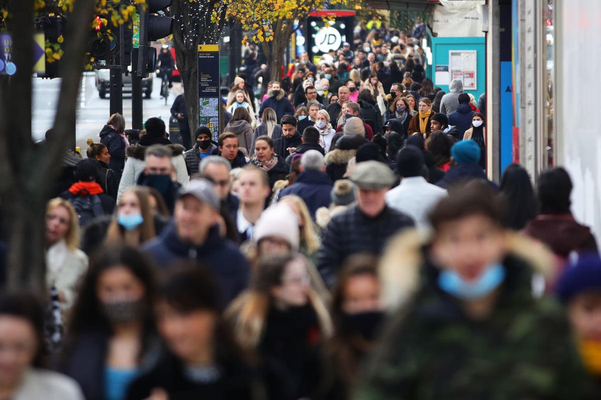 London ‘facing Tier 3 before Christmas’ as figures shows rates up in 21 boroughs