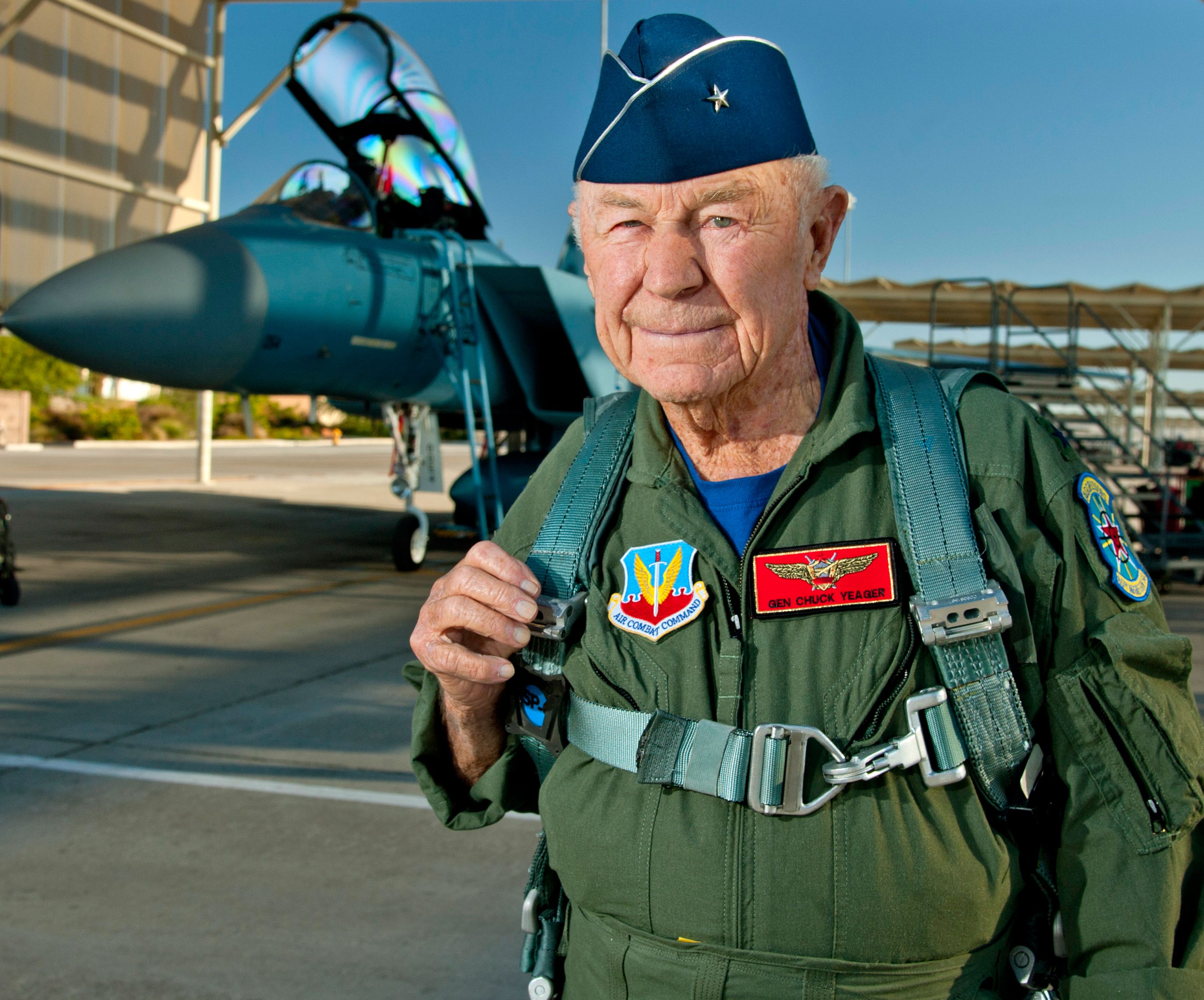 Chuck Yeager: first pilot to break sound barrier dies age 97