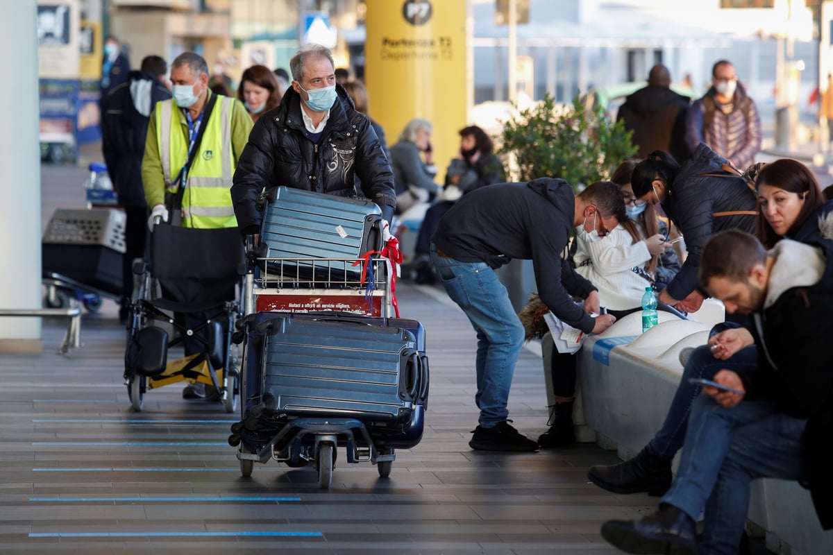 Which countries have banned UK flights amid concerns over the new Covid-19 variant?
