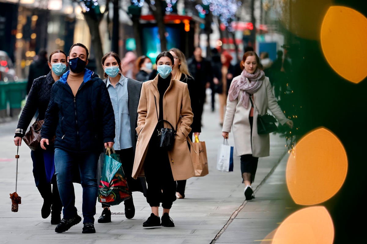 London coronavirus cases rise by 56,000 in a week as hospital patient numbers jump