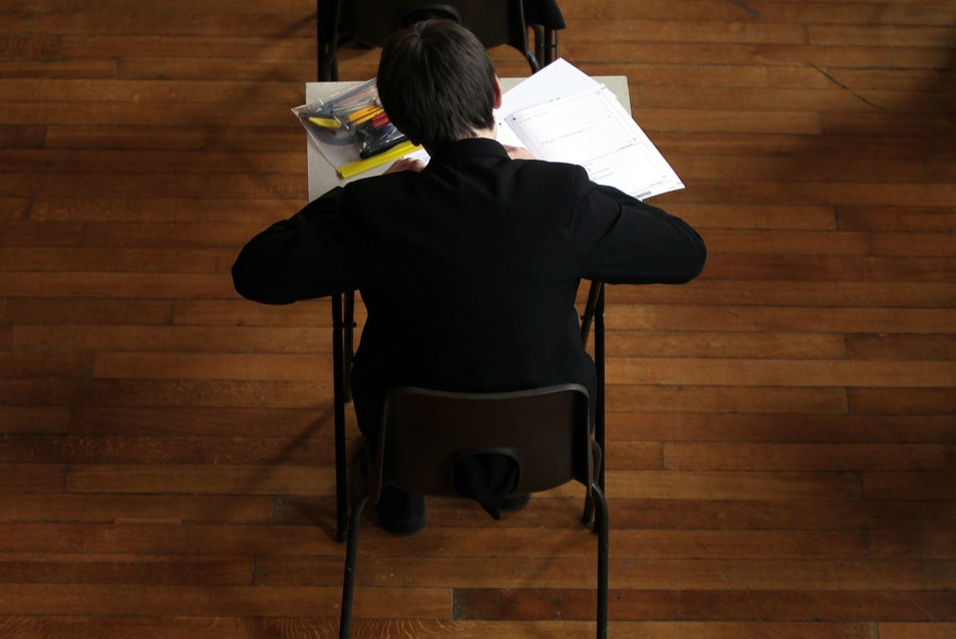 Staggered school return to go ahead as planned in January despite new Covid strain fears - Michael Gove