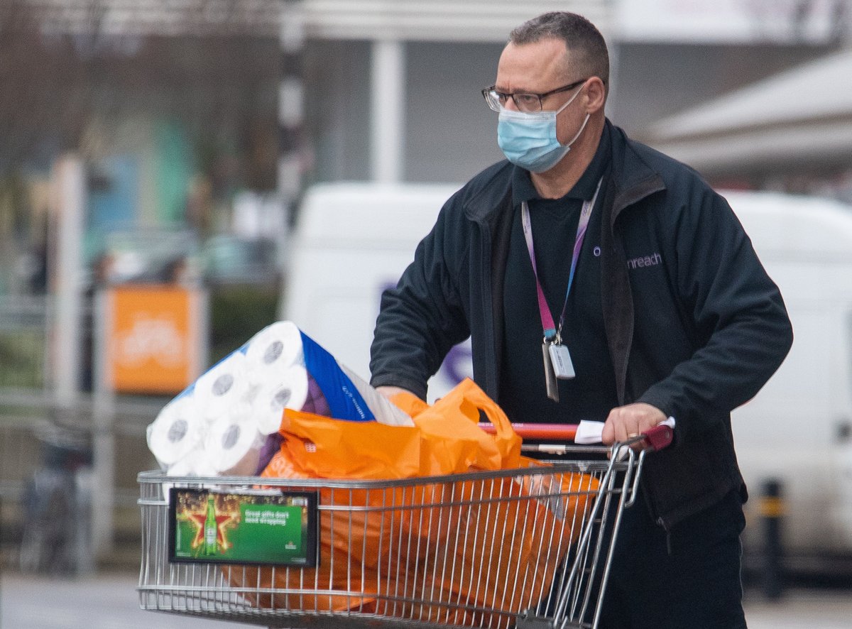 Sainsbury’s asks shoppers and staff to continue to wear face masks