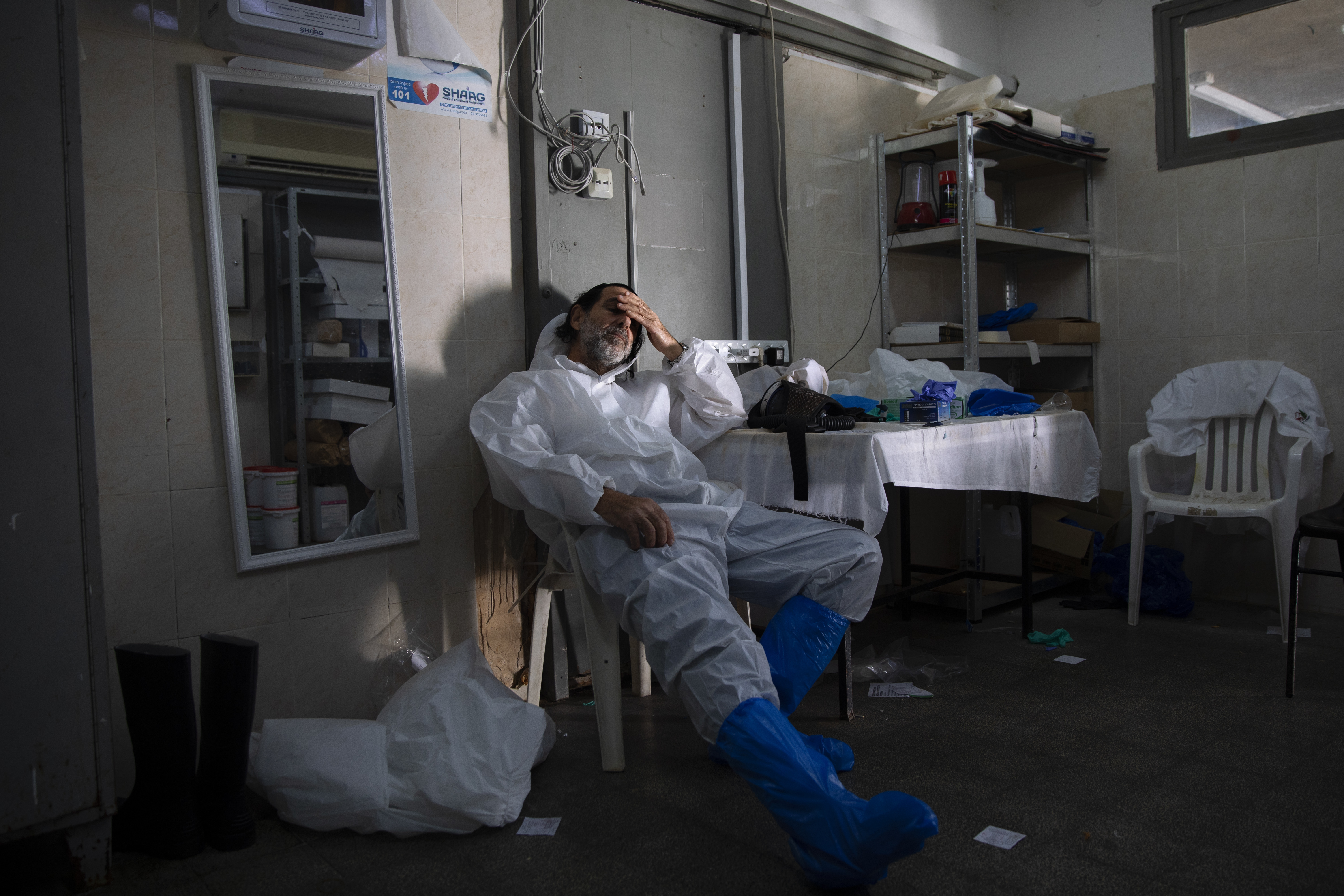 Global Covid-19 death toll hits 2 million