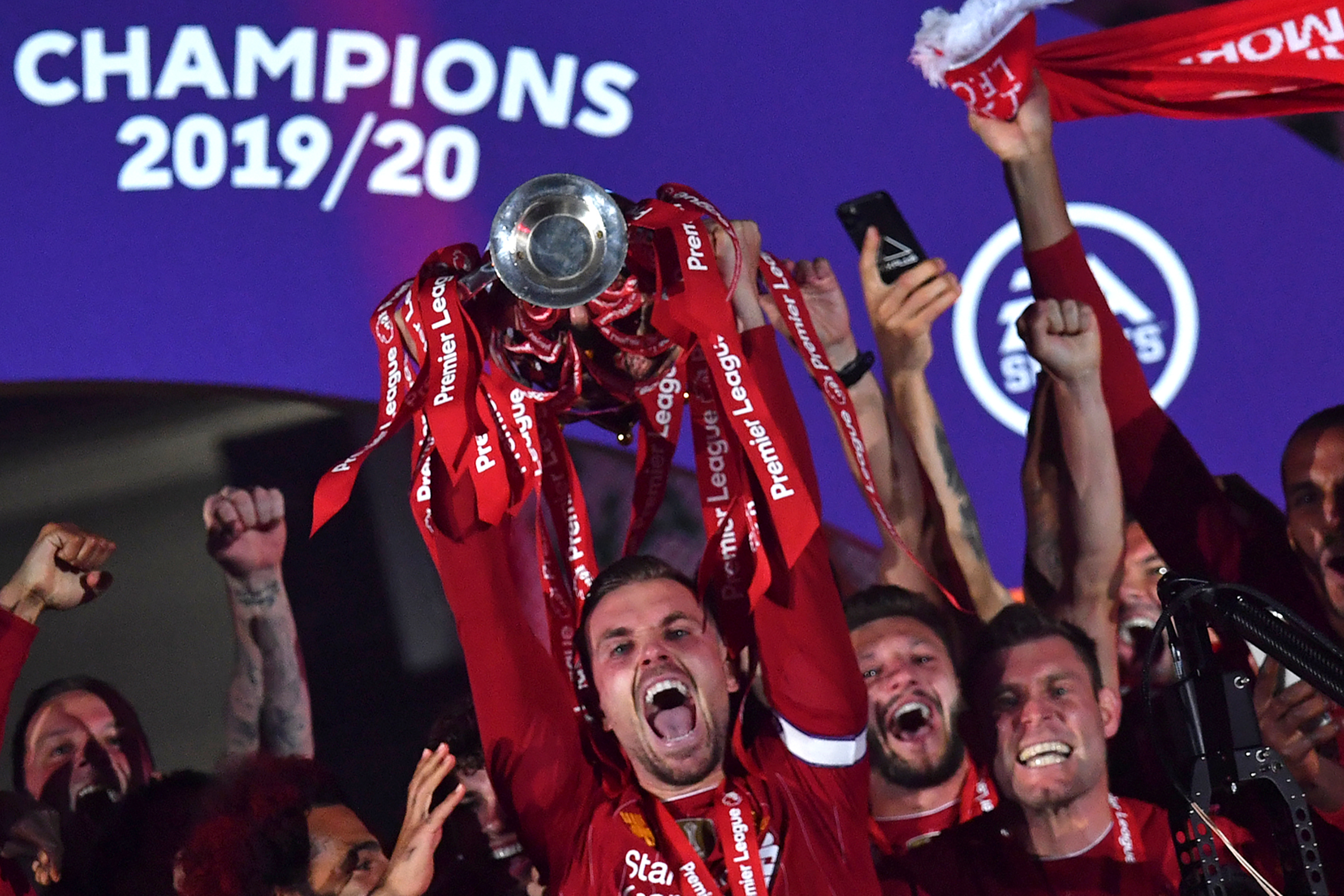 Sir Alex Ferguson explains why Man United didn’t sign Jordan Henderson