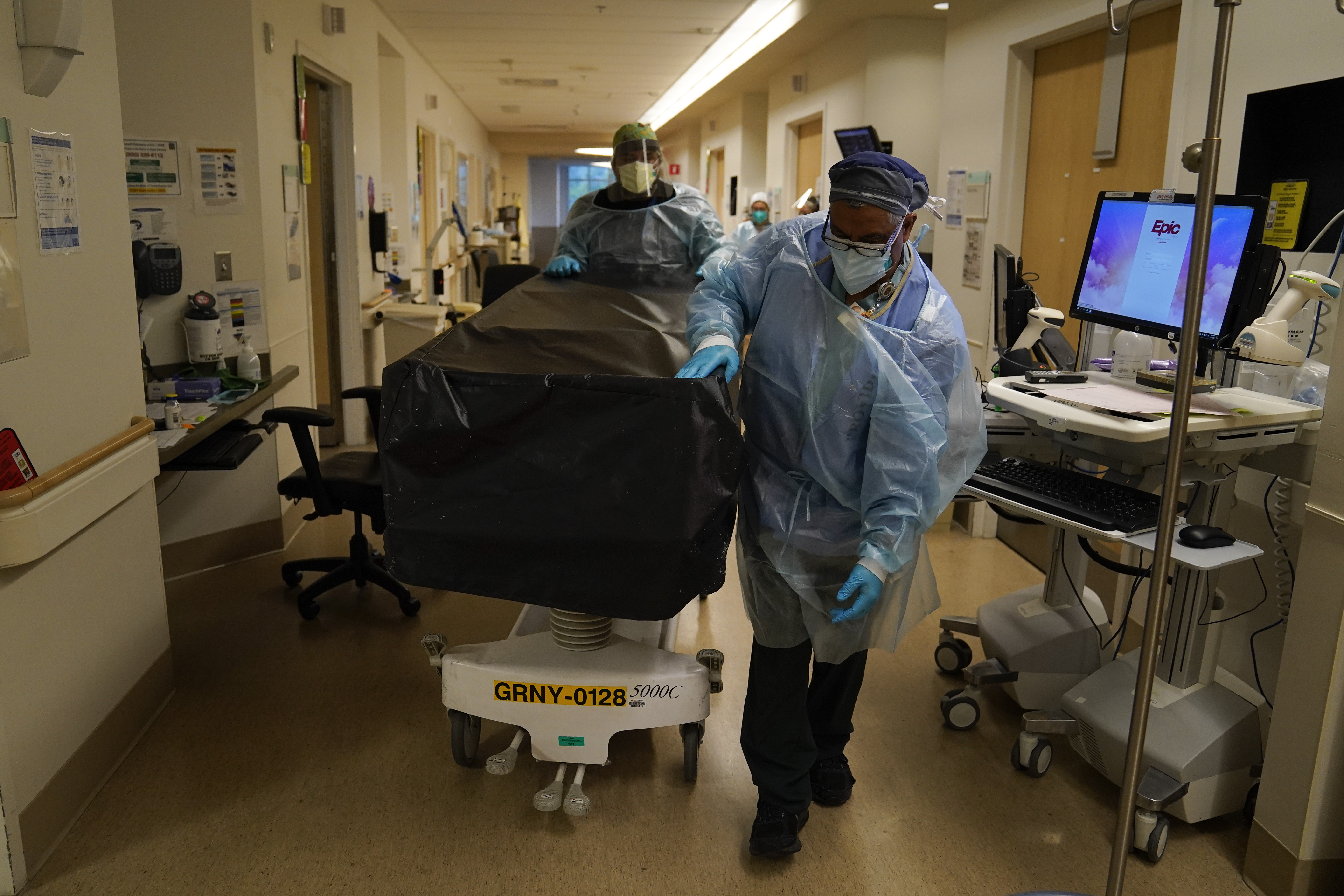 US coronavirus death toll passes grim 400,000 milestone