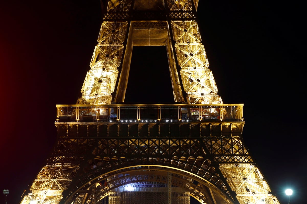 Supermarkets ‘put plastic equivalent to 90 Eiffel Towers on sale last year’
