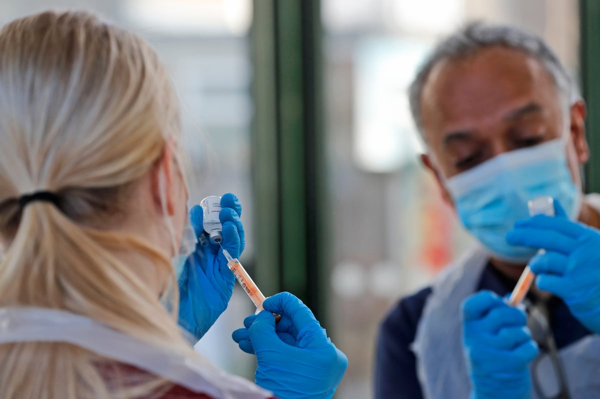 Covid vaccine: Vaccination programme linked to ‘substantial reduction’ in hospital admissions