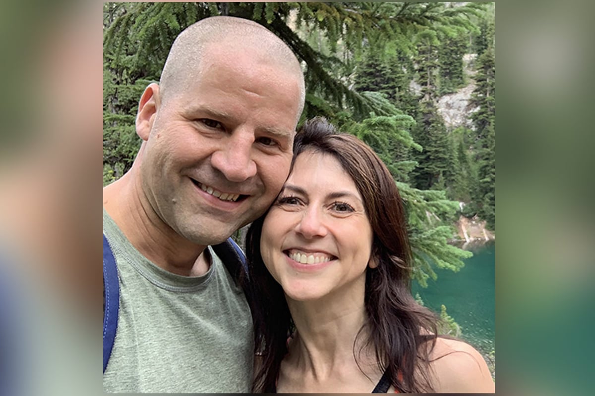 Billionaire MacKenzie Scott remarries 2 years after Jeff Bezos divorce