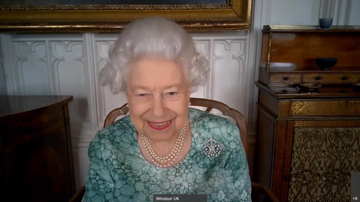Queen reveals fascination with space exploits for science week