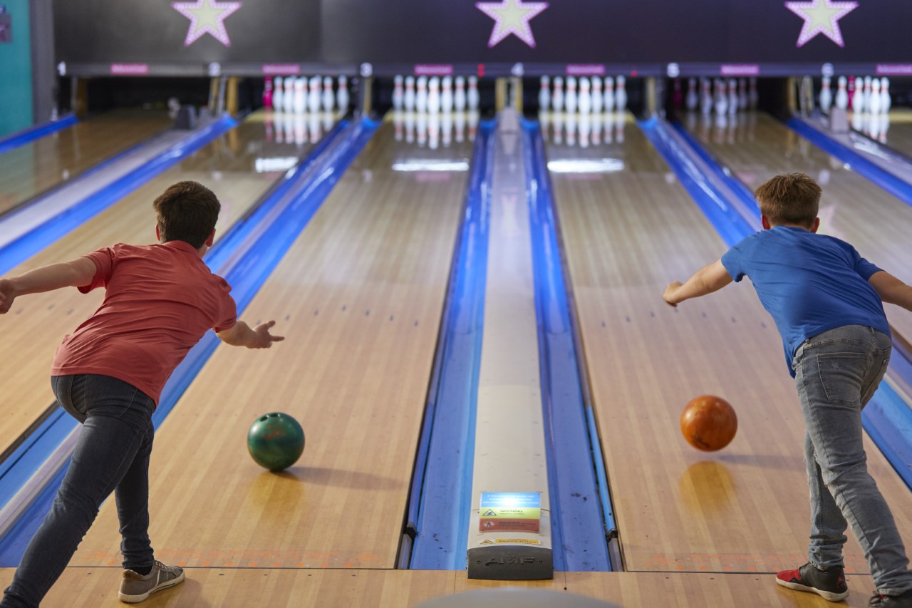 Hollywood Bowl sales boosted by UK staycationers