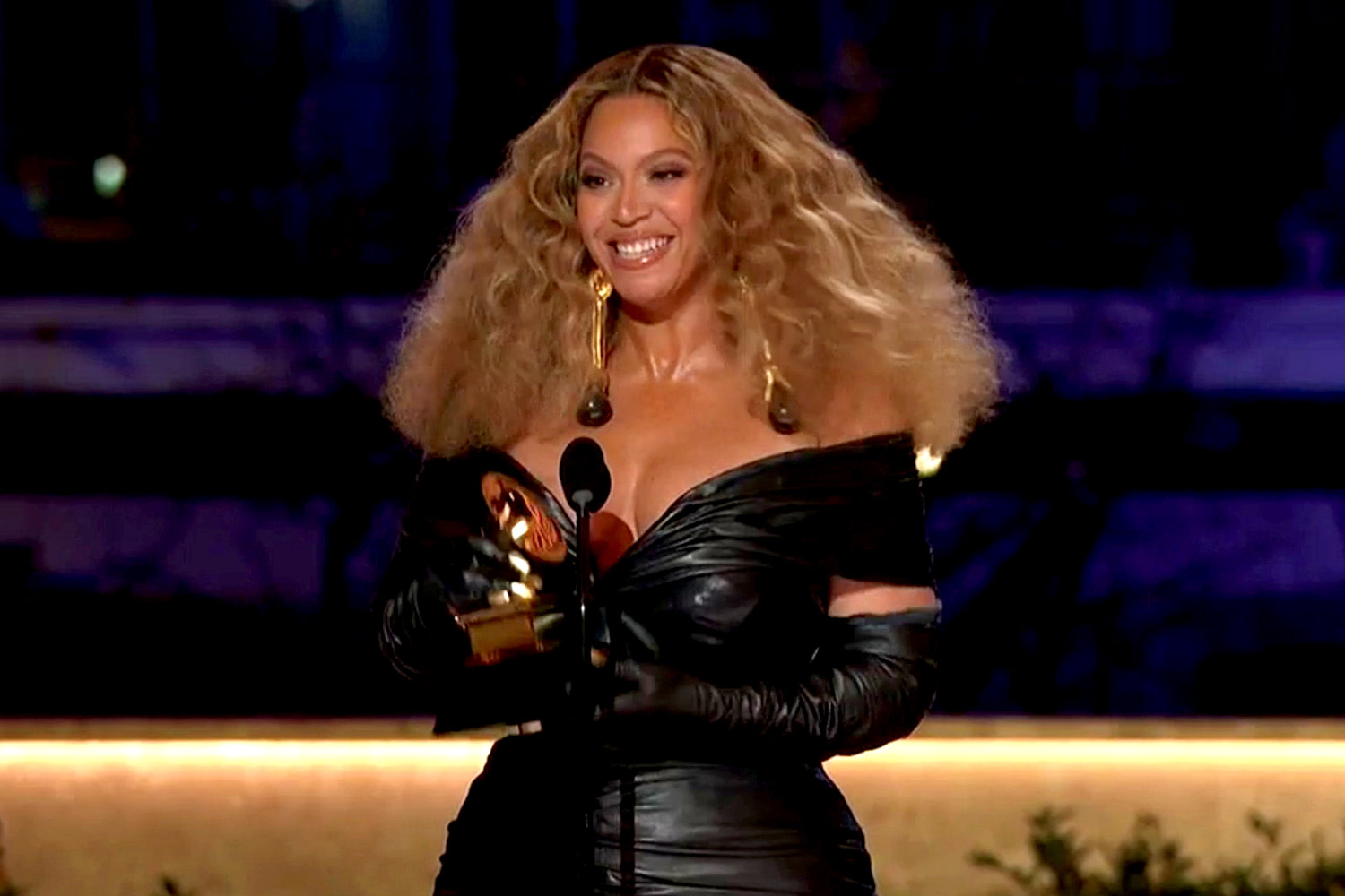 Beyoncé makes history as women dominate Grammy Awards