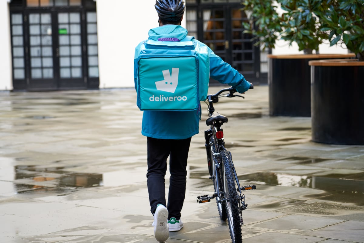 Deliveroo drops its IPO valuation by nearly £1 billion citing choppy markets