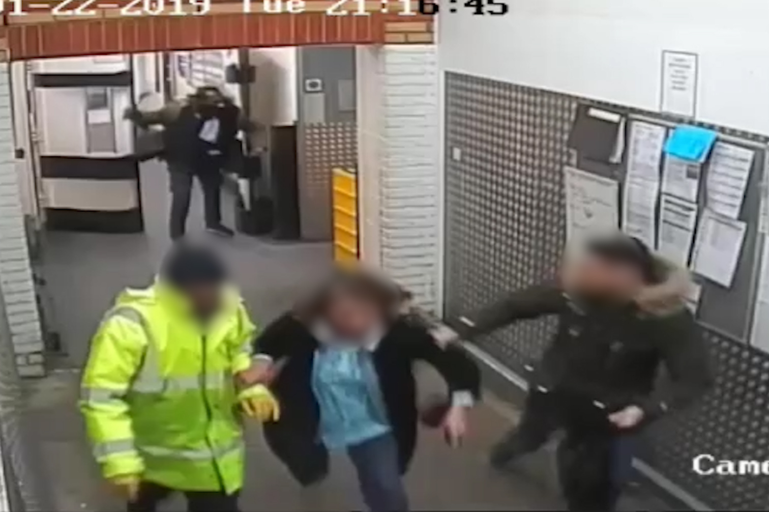 Watch: Man’s terrifying axe rampage in Tesco