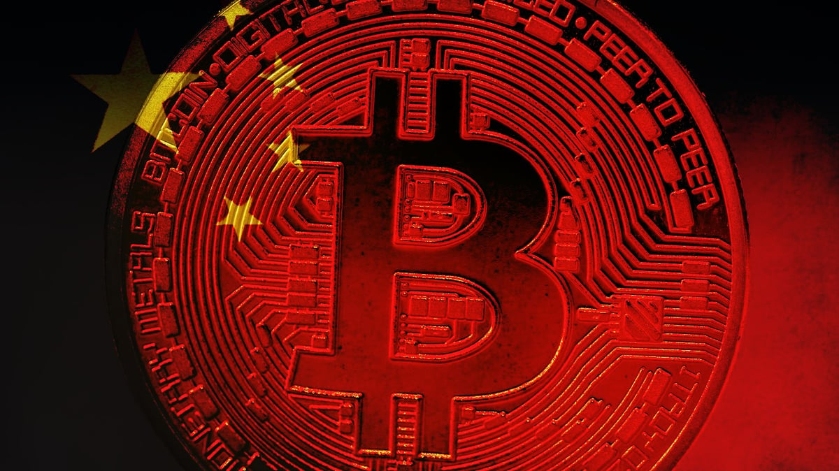 Institutional investors pile in to bitcoin, Coinbase claims