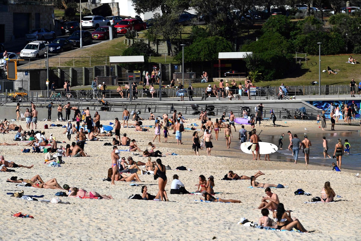 Sydney residents forced to wear face masks outdoors as army called up