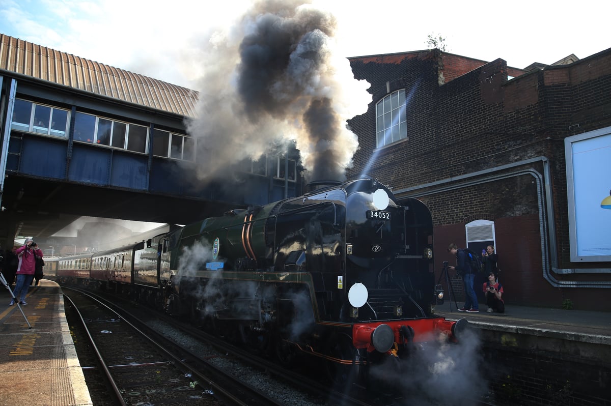 RAF officer cleared of stealing Battle of Britain train nameplate