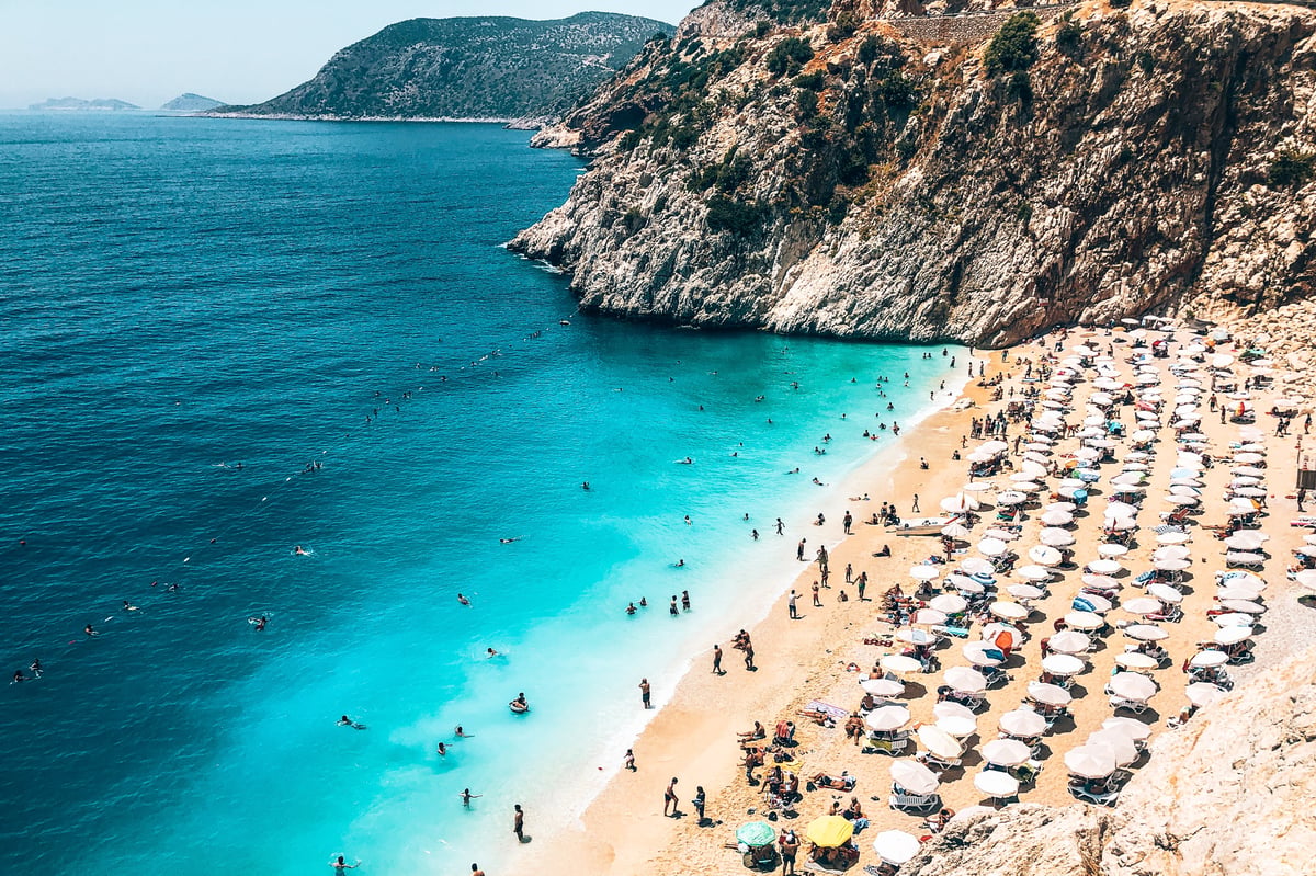 Holidays 2021: Green and amber travel lists ‘to be scrapped next month’