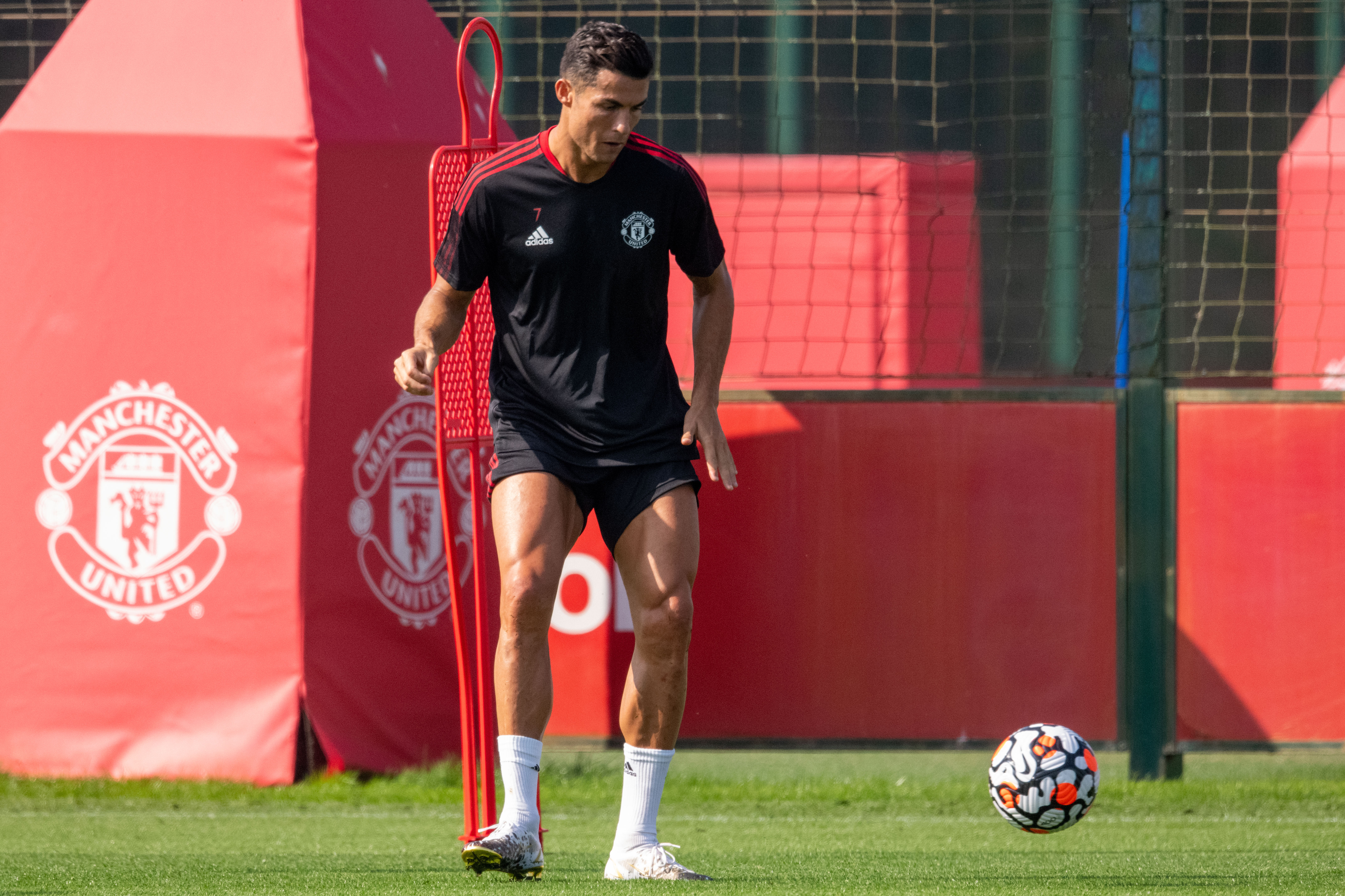 Confirmed: Ronaldo will make second United debut against Newcastle