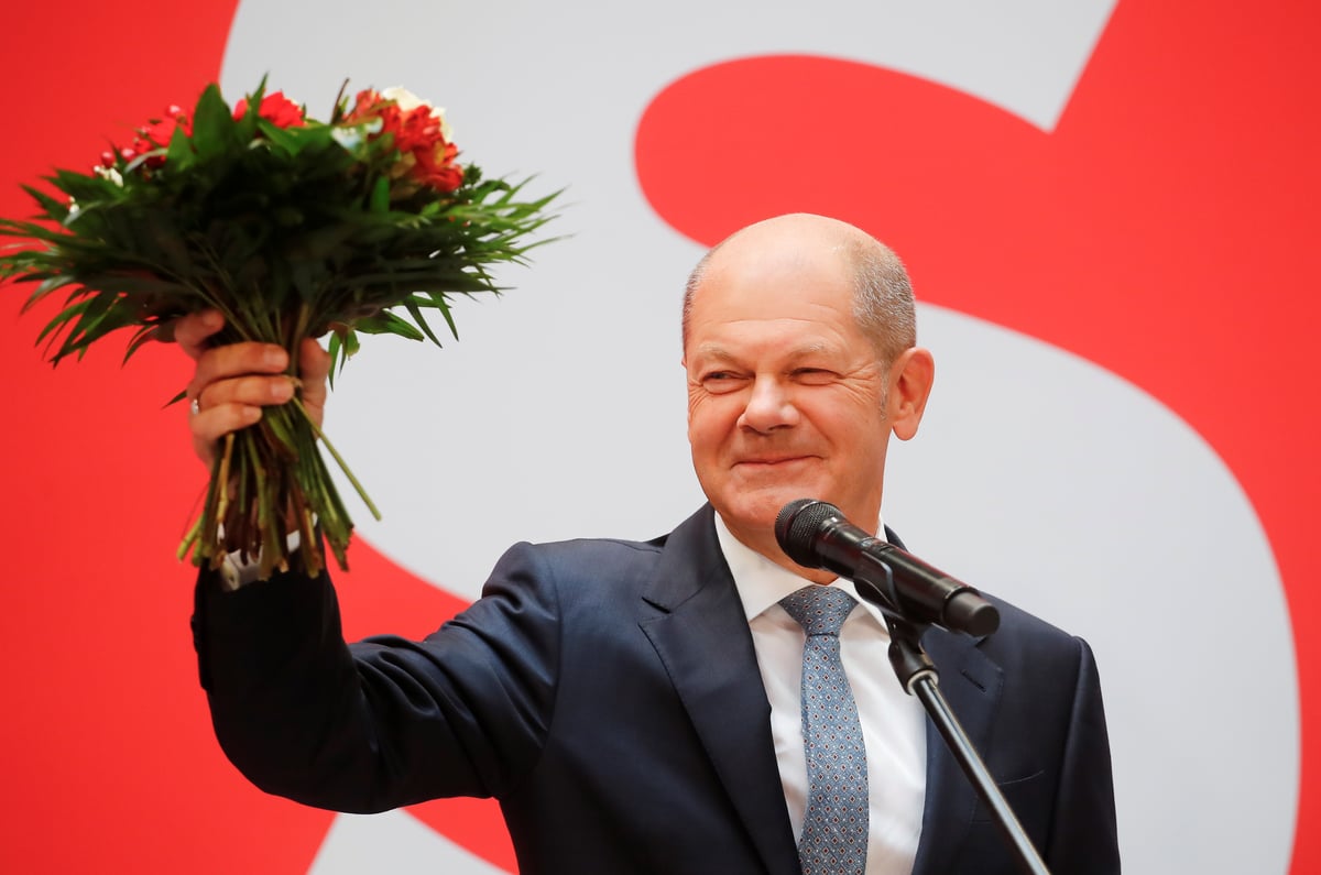 Germany election: Coalition talks get underway as centre-left SPD celebrate win