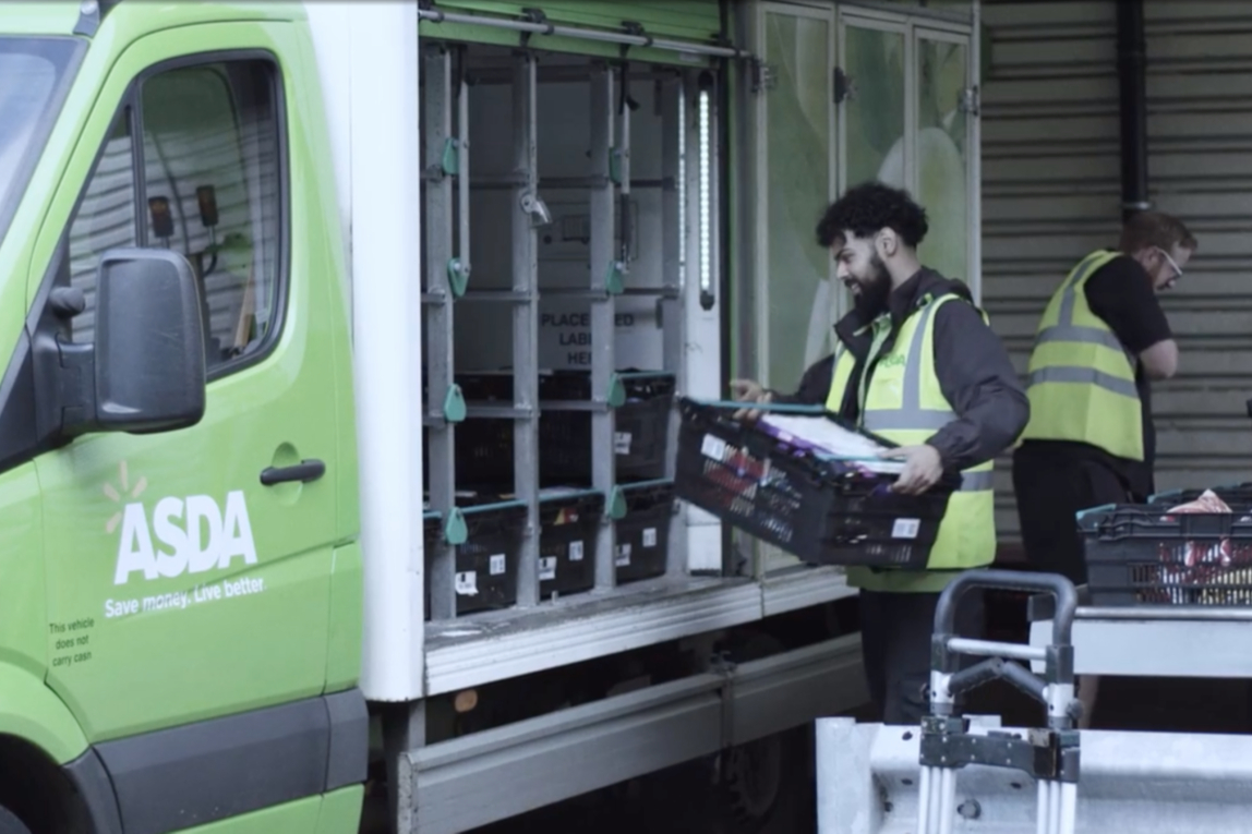 Asda launches big pre-Christmas recruitment drive for 15,000 temporary workers