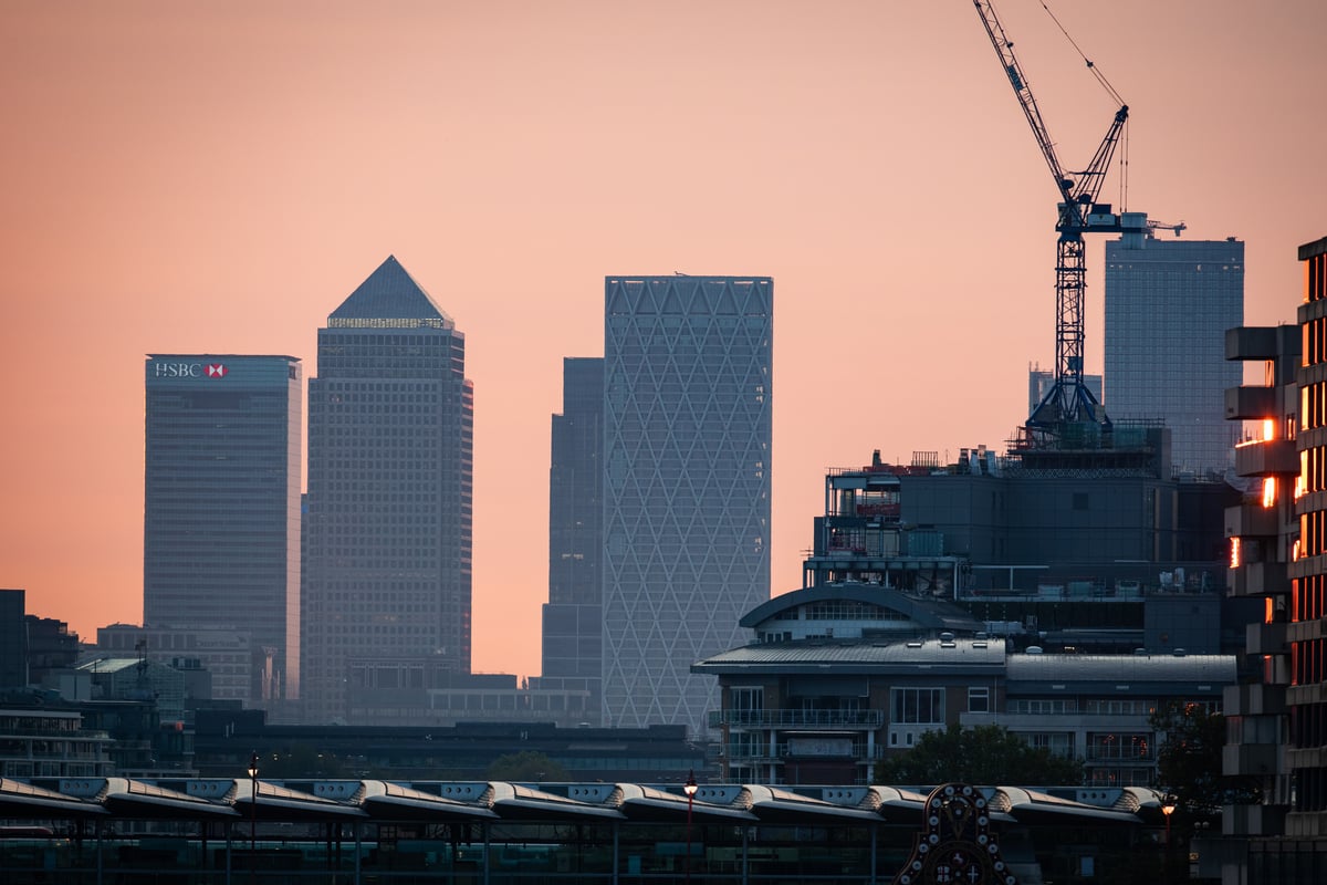 UK businesses borrow £800m in recovery loans