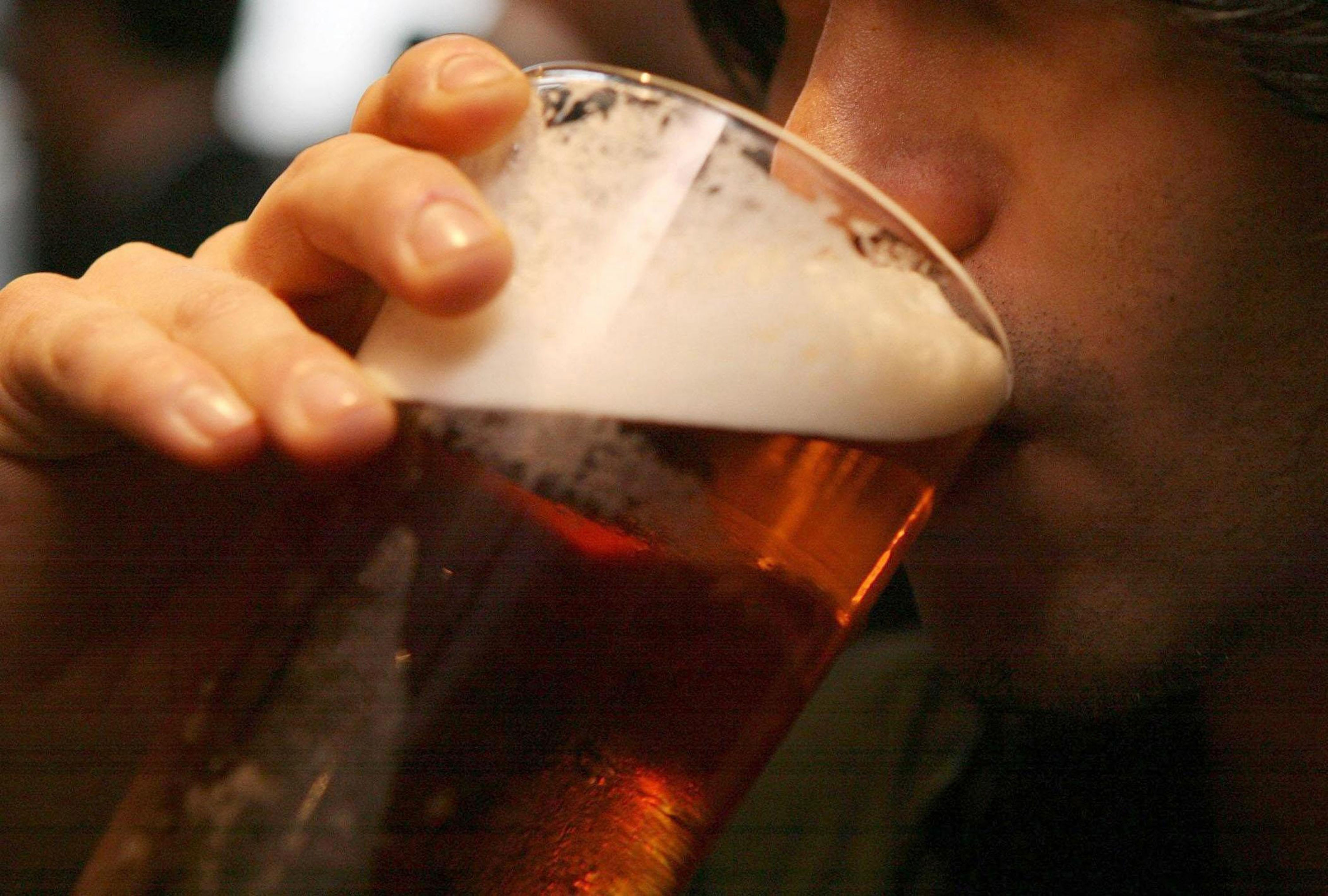 Wetherspoons signs 20-year deal with Budweiser in shift from Heineken