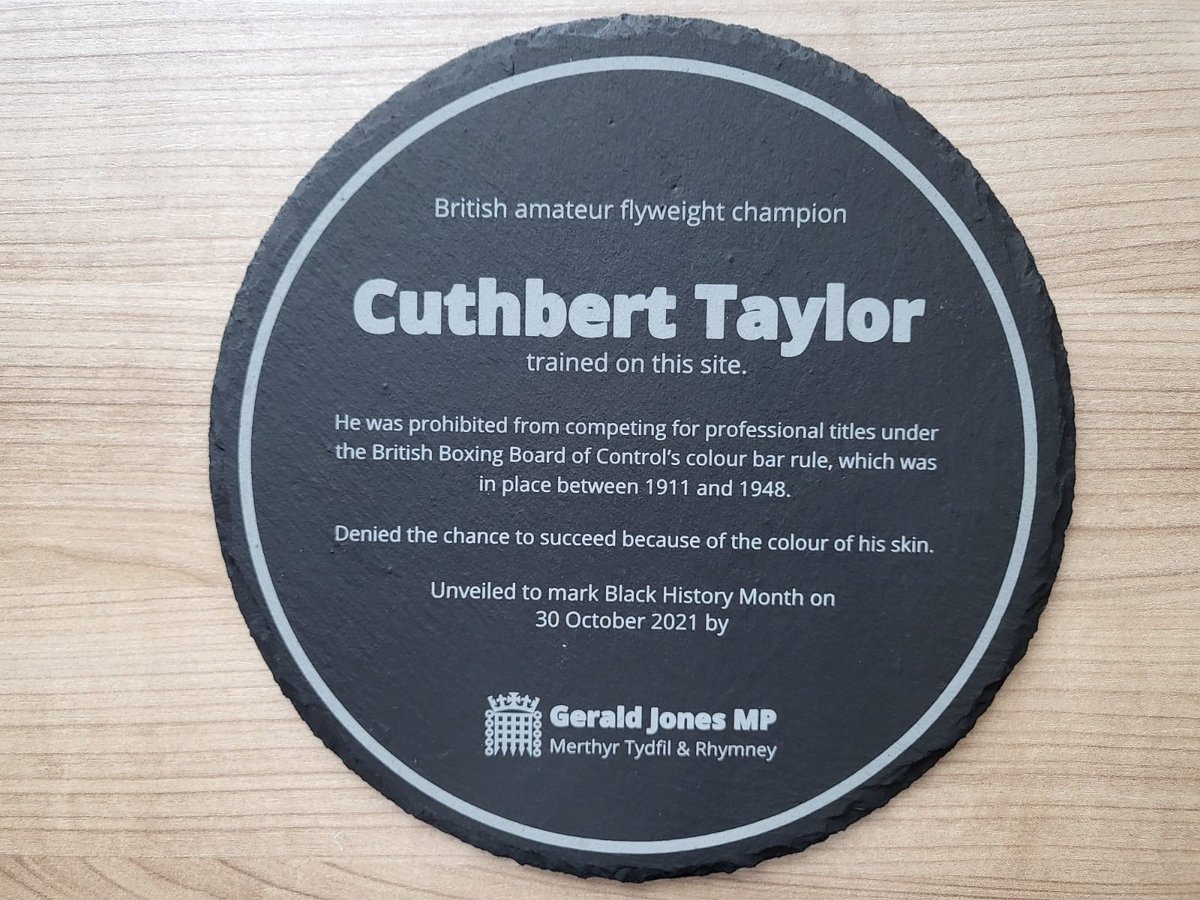 Memorial for black boxer unveiled as family calls for apology from sport
