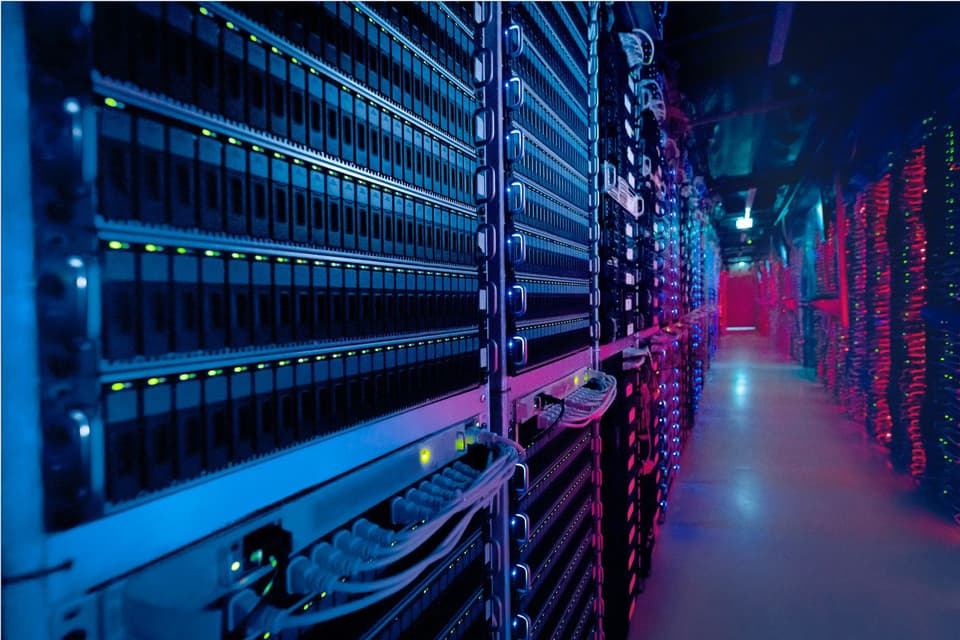 CANADA-ENVIRONMENT-COMPUTERS-INTERNET