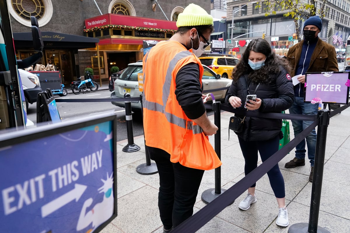 New York City orders all of its workers to get Covid vaccine within weeks