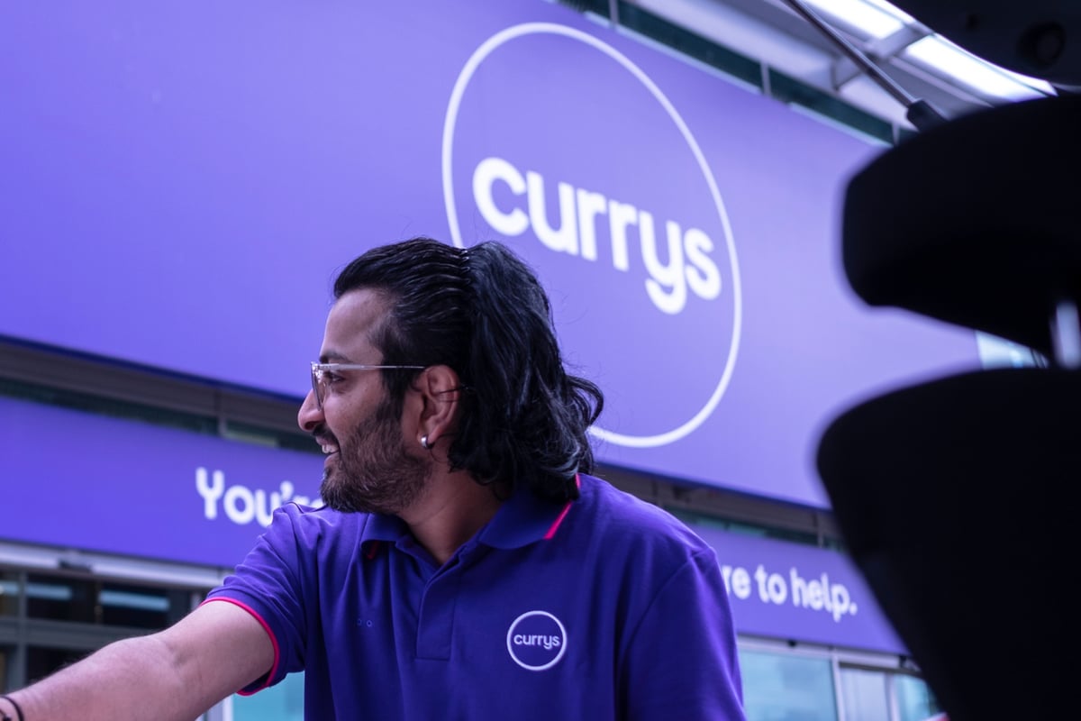 ‘Challenging’ Christmas for Currys as sales fall due to supply chain issues