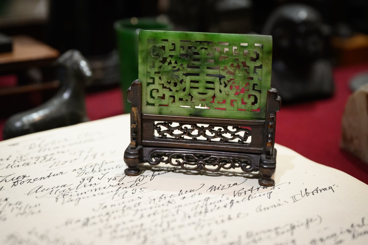 Trinket smuggled from under Nazis’ noses to star in Freud exhibition