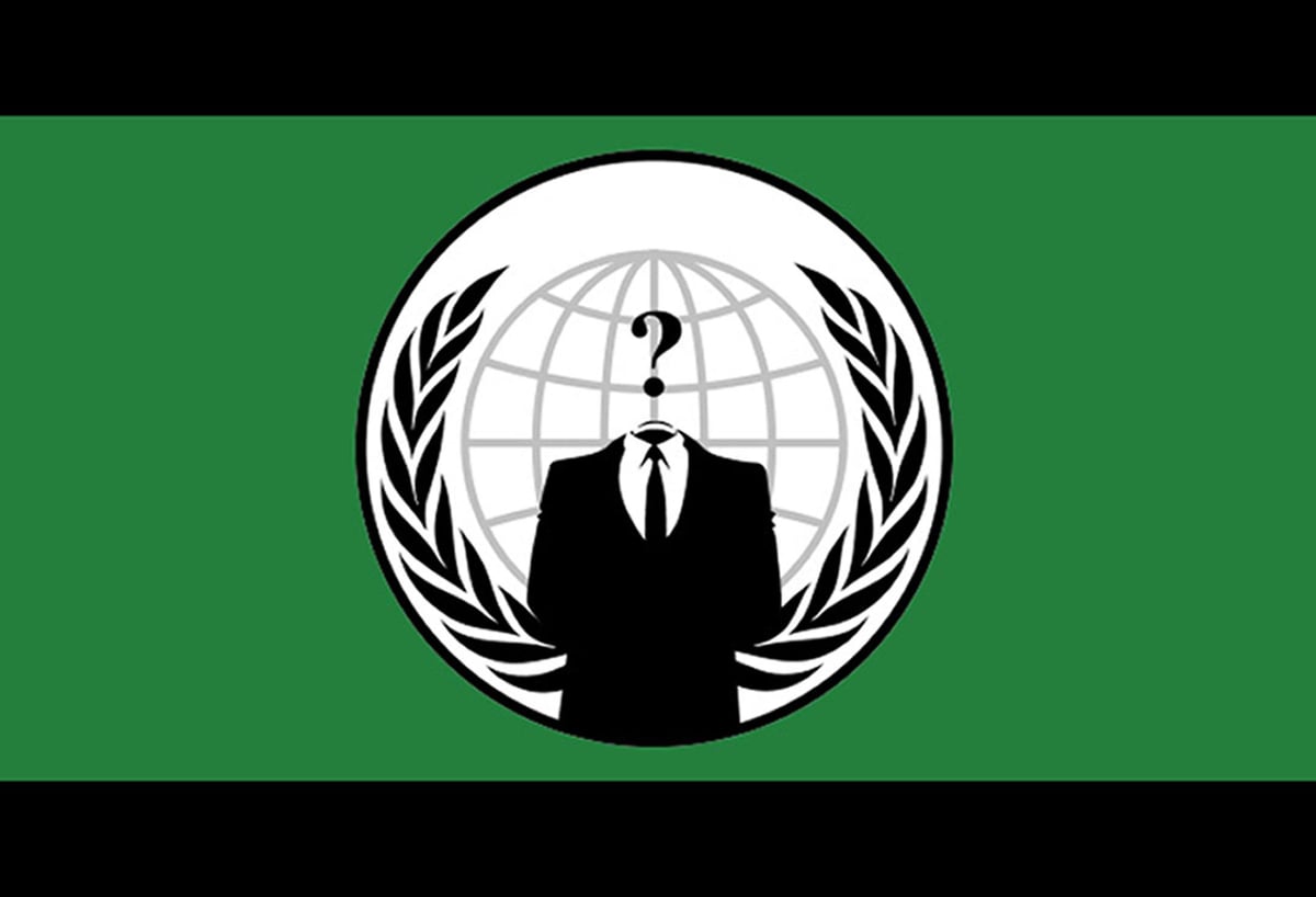 Russian media sites ‘hacked by Anonymous in warning over Ukraine invasion’