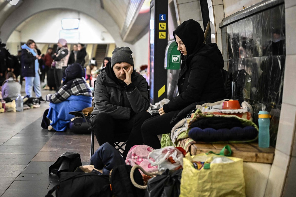 Russia-Ukraine latest LIVE: Fighting intensifies in key cities as troops close in on Kyiv & Ukraine warns 2,000 civilians have died