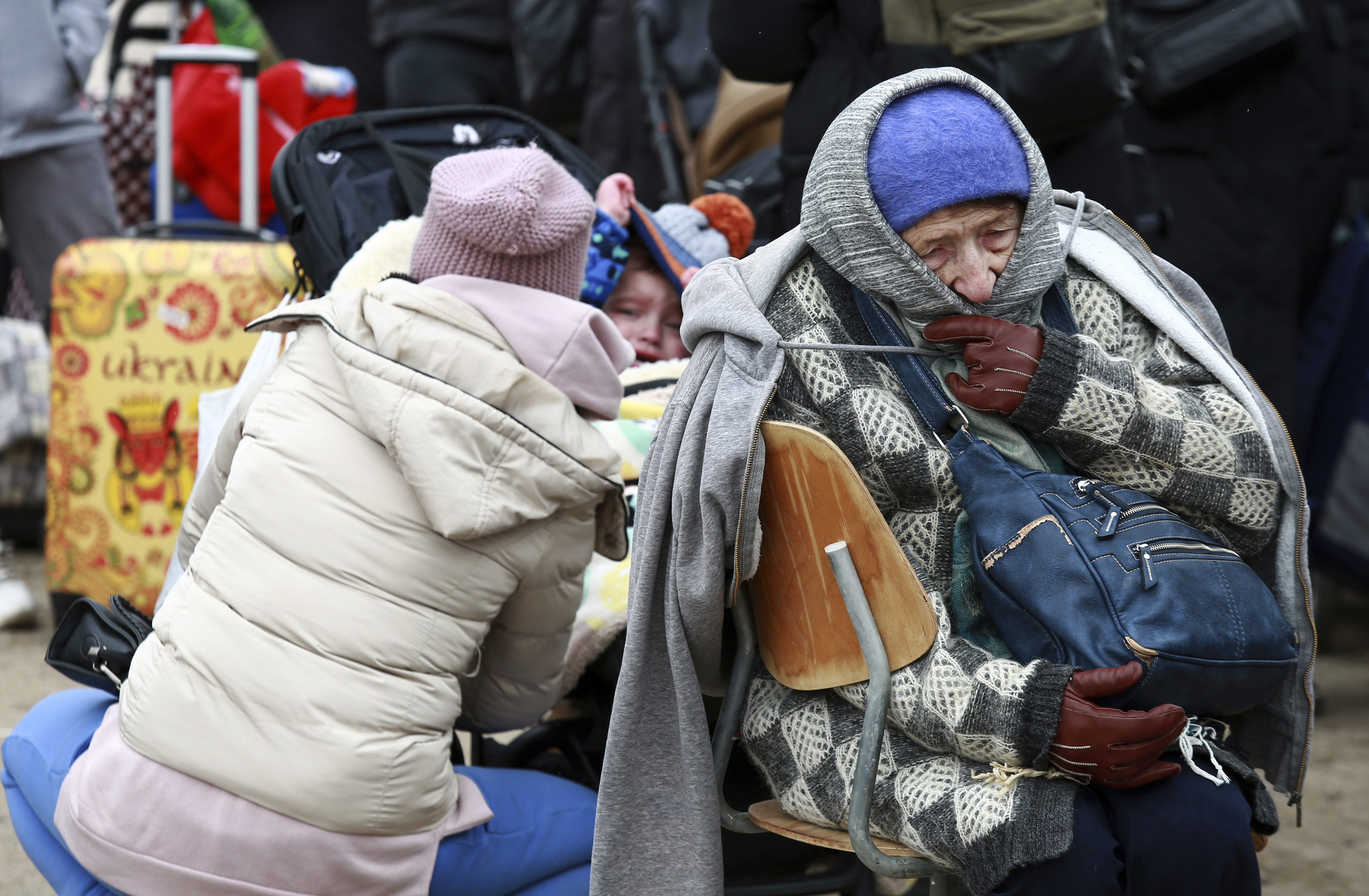 ‘Crucial need’ to protect women and girls in Ukraine crisis, aid agencies warn