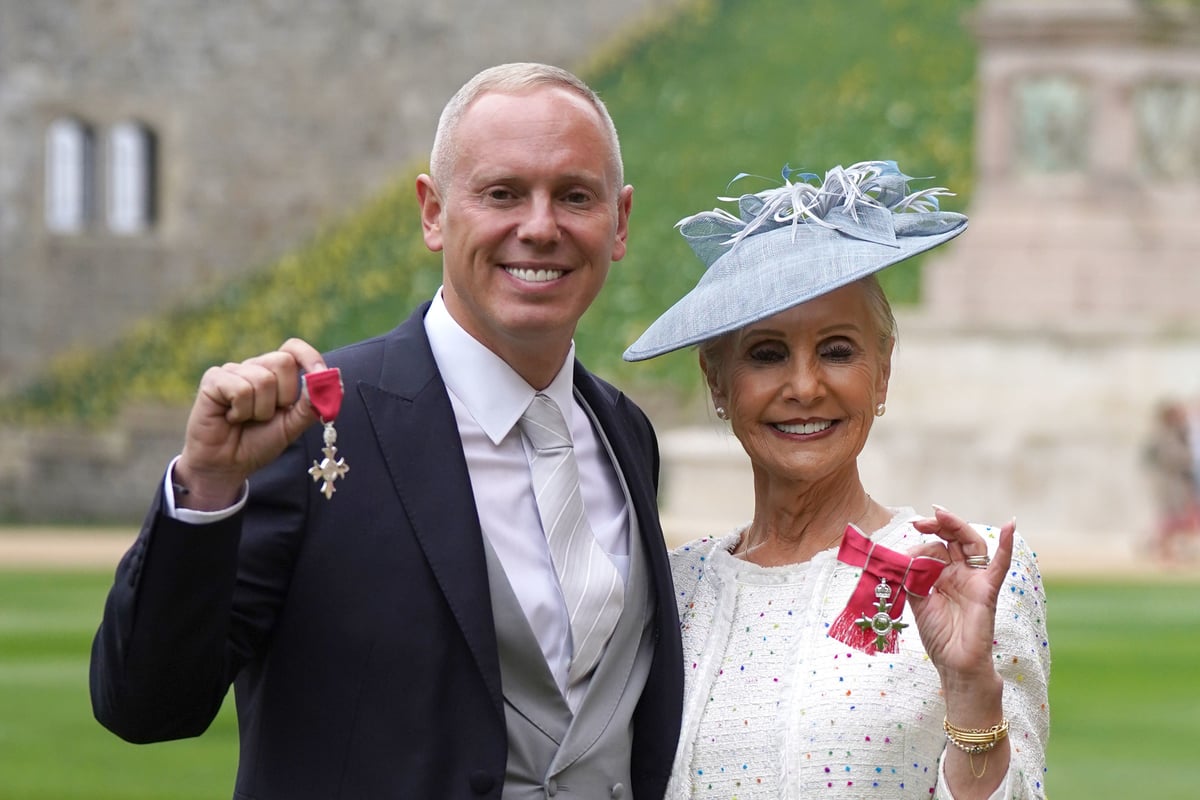 Robert Rinder and his mum Angela Cohen receive MBEs at Windsor Castle