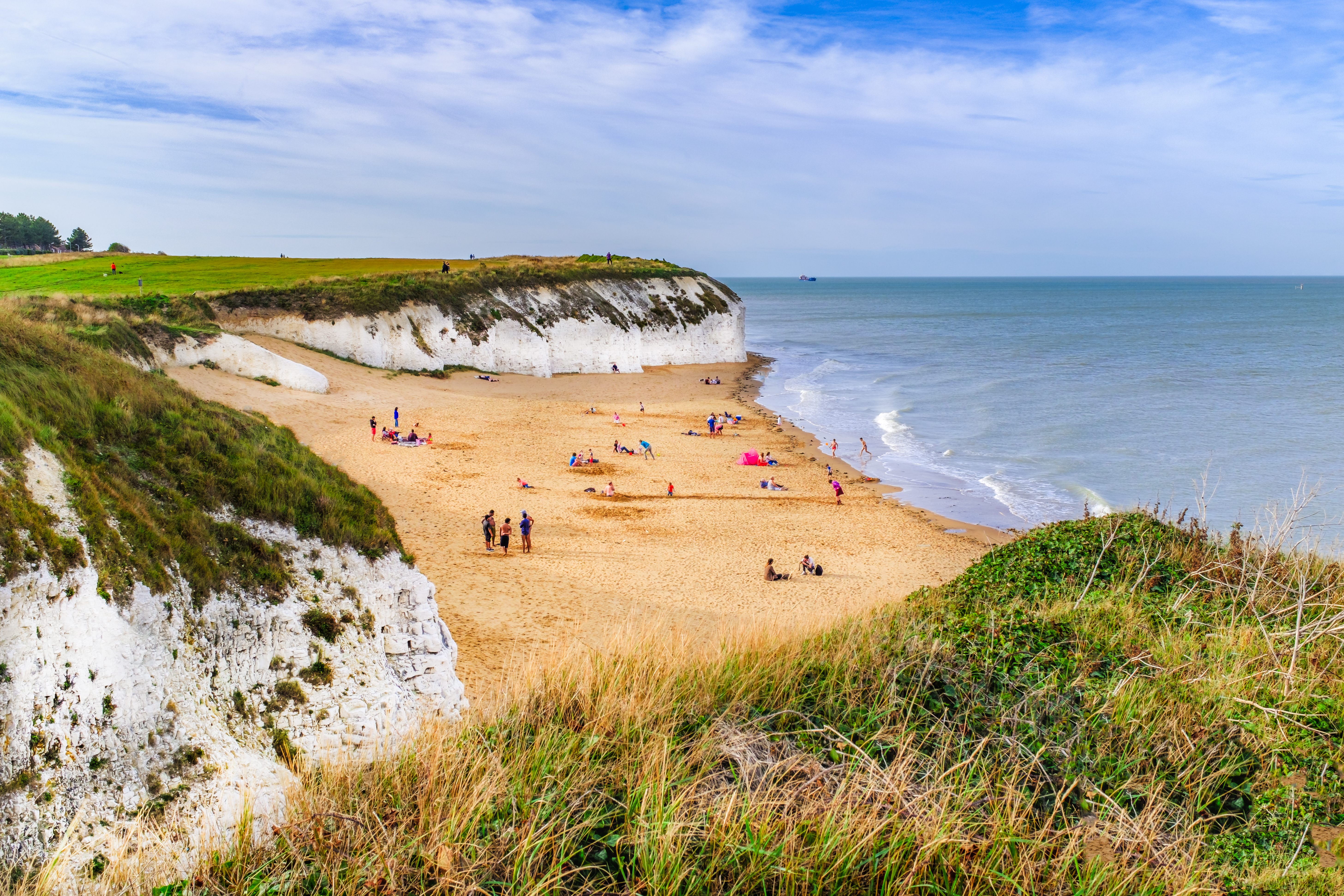 Best walks within an hour of London (with an excellent pub at the end)