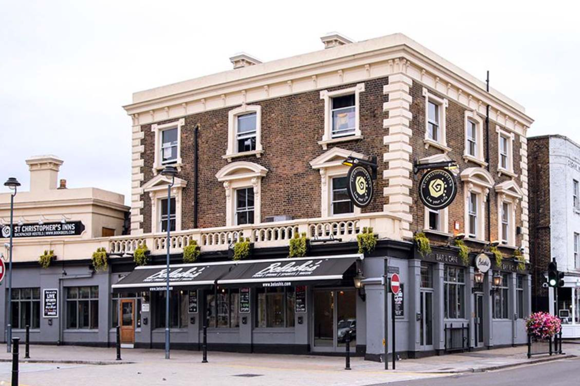 Man in his 30s stabbed to death outside bar on Greenwich High Road