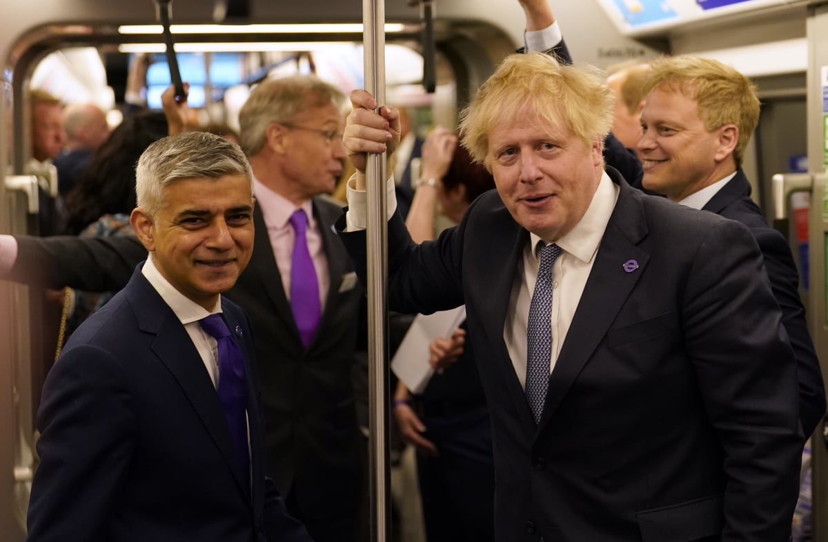 Mayor urges rebel Tory MPs to speak out for TfL in cash fight