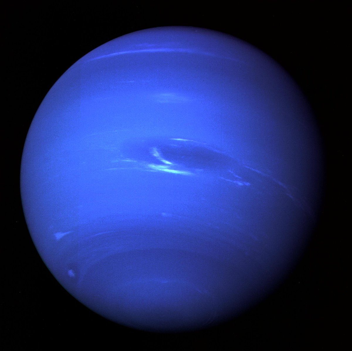Scientists can finally explain why Uranus and Neptune are different colours