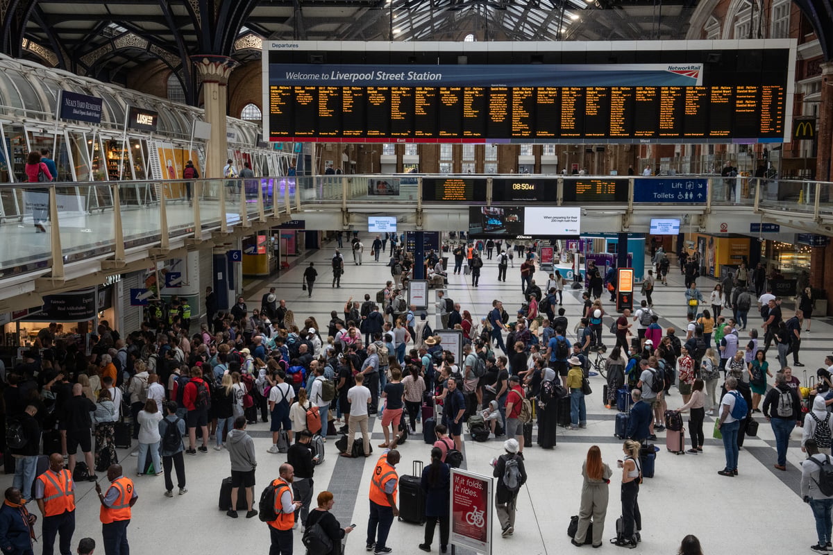 London train and Tube strike latest LIVE: Rail strikes may escalate, warns RMT boss on second day of disruption