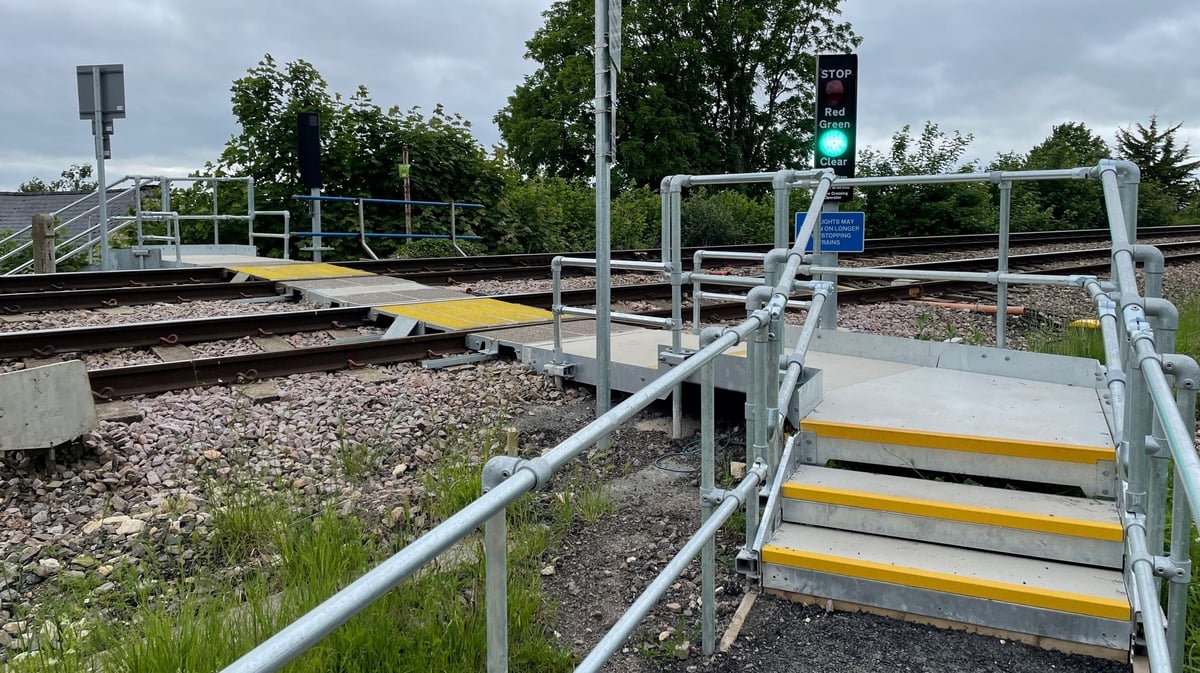 Technology upgrade to slash level crossing waiting times