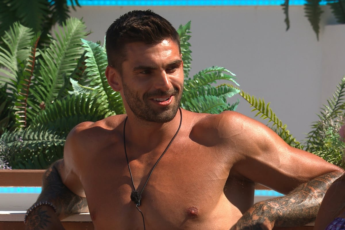 Rundown of Adam Collards actions on Love Island series 4 as he returns