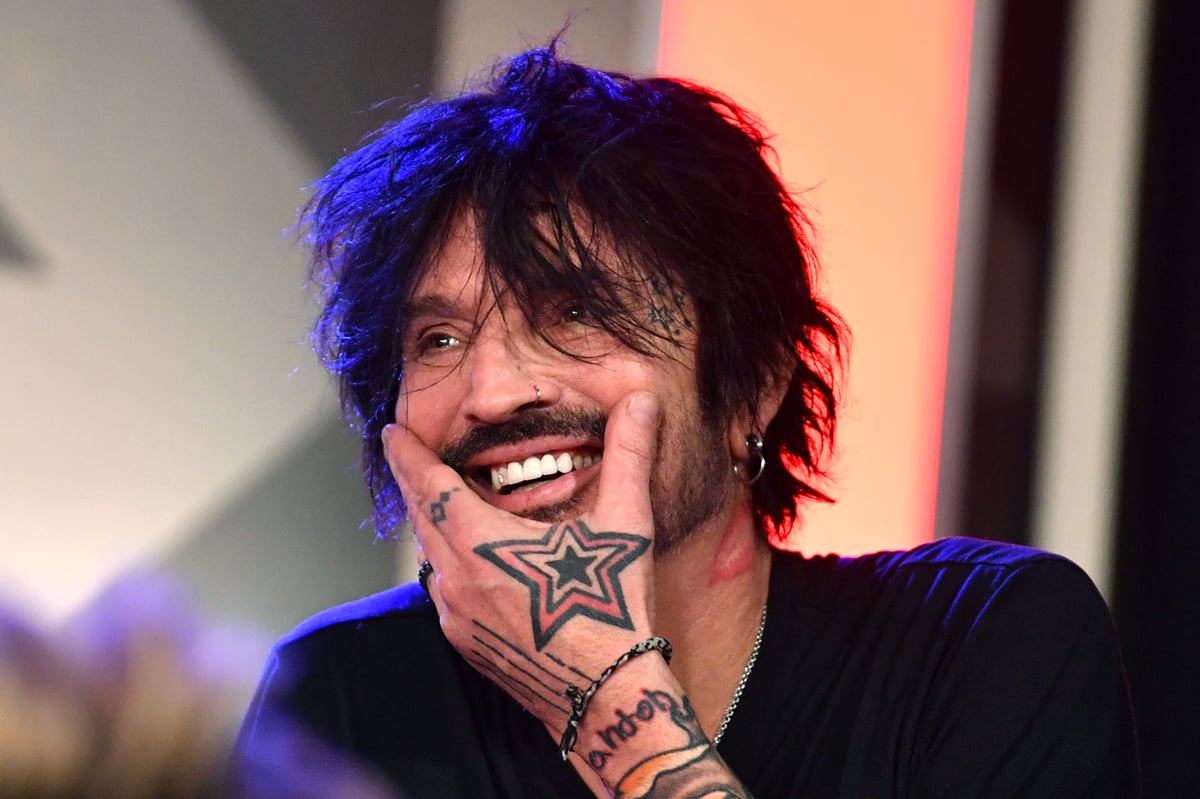 Tommy Lee gets naked on Instagram and leaves fans stunned 