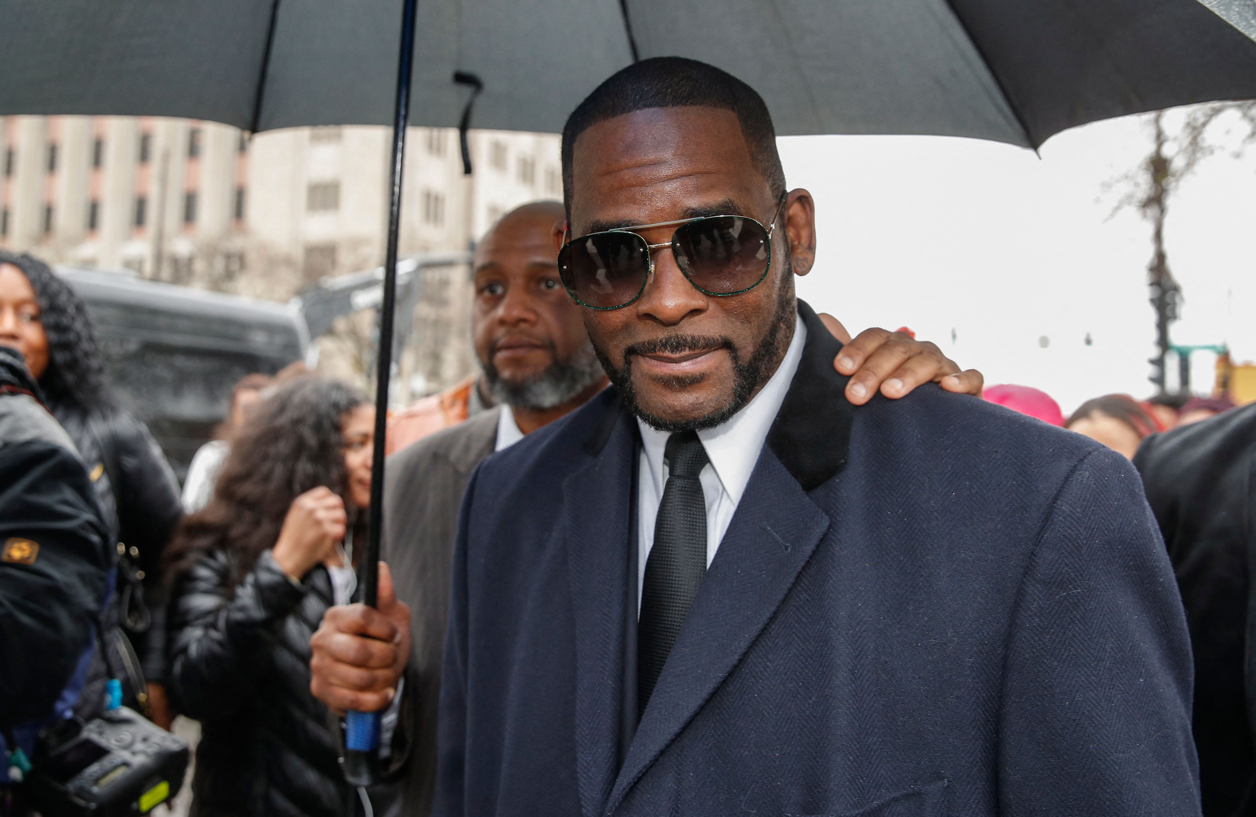 ‘R Kelly had a dark side’: Singer’s child pornography trial begins