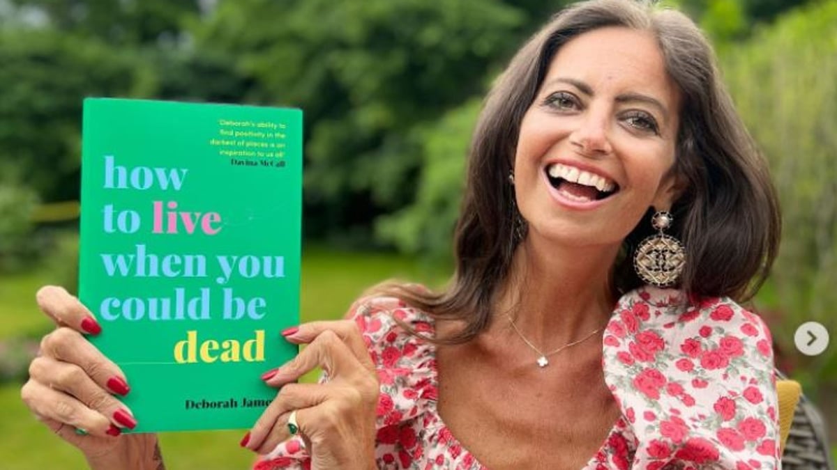 Dame Deborah James’ dad pays tribute as daughter is awarded honorary degree