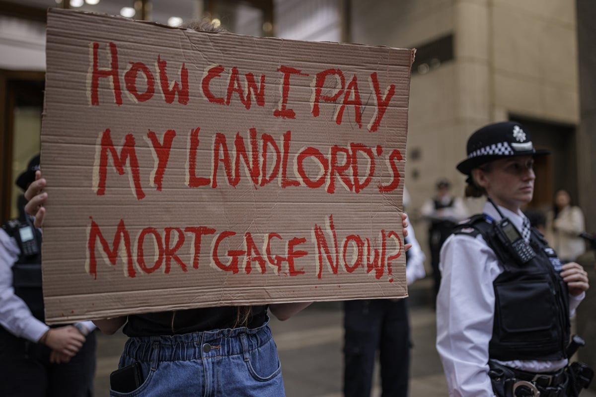 Cost of living: Prepare for the winter from hell, warns energy boss 
