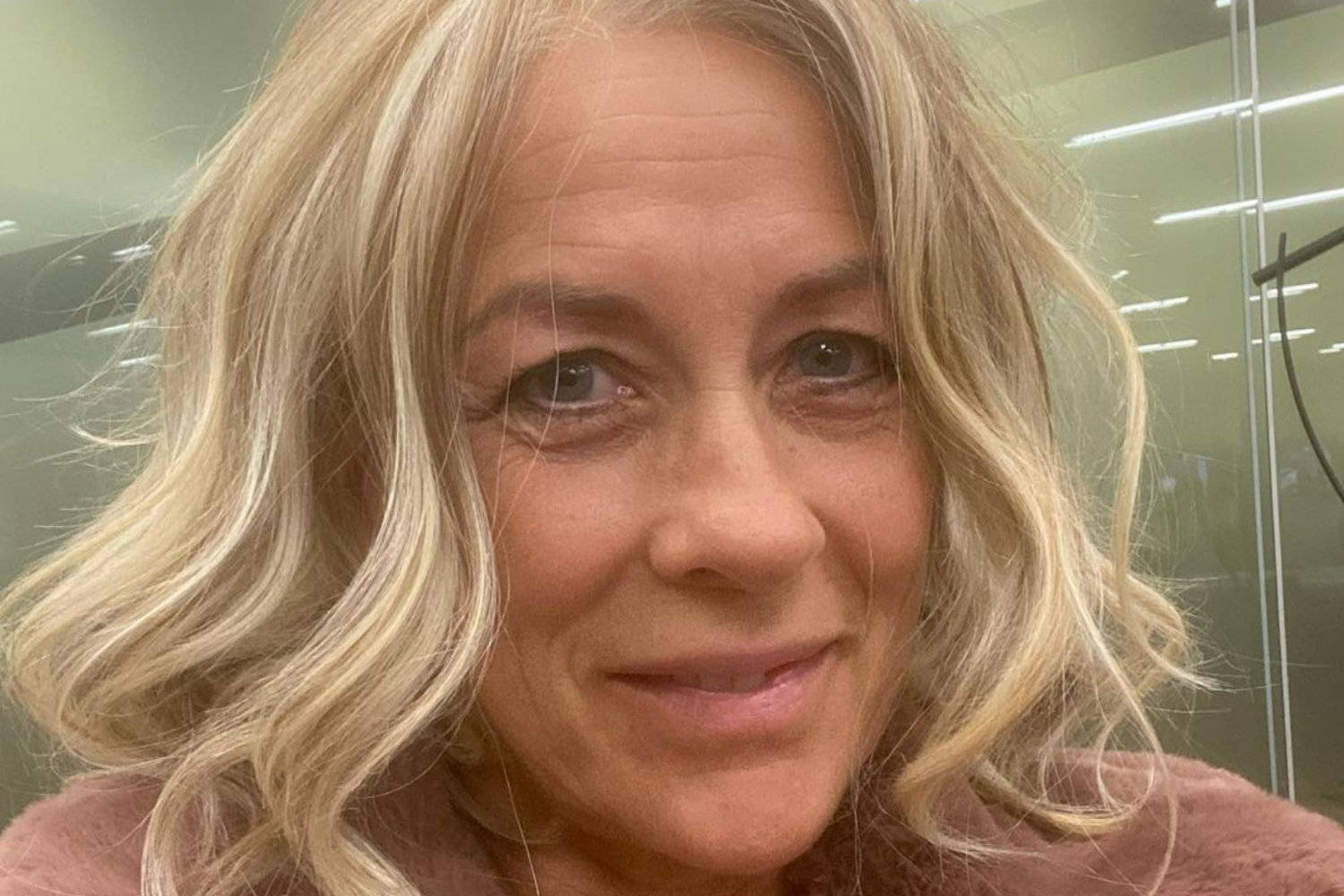 Sarah Beeny back in hospital amid breast cancer battle