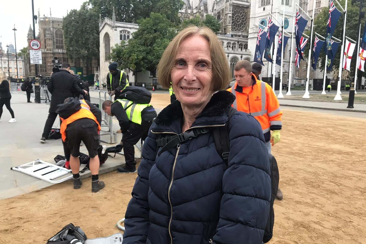 ‘I feel very privileged’ says final mourner as lying in state ends