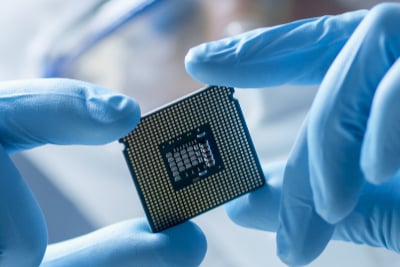 Shares in microchip maker Alphawave to be suspended after audit delays