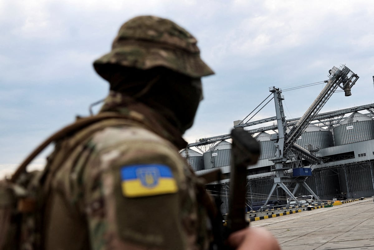 Food supplies in Africa to be hit for two years by Putin war, says UK